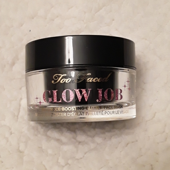 Too Faced Glow Job Face Mask - Picture 3 of 5
